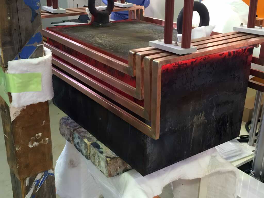 誘導加熱コイル
吉田機械工業株式会社